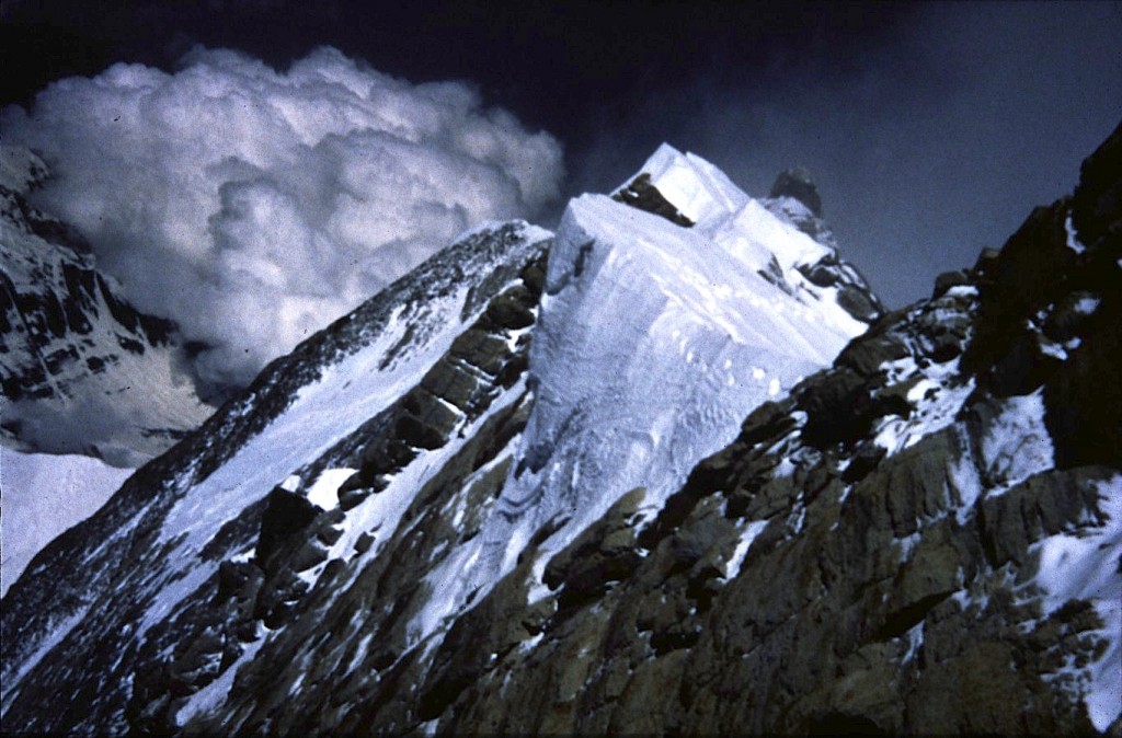 The endless summit ridge of Dhaulagiri
